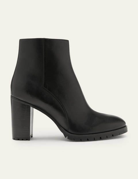 Boots and Ankle Boots - Women