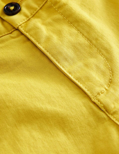 Classic Chino Shorts - Sweetcorn Yellow | Boden UK