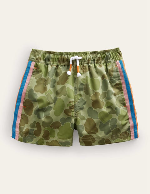 Sportliche Shorts mit Streifen Jungen Boden, Grün, Blasen-Camouflagemuster