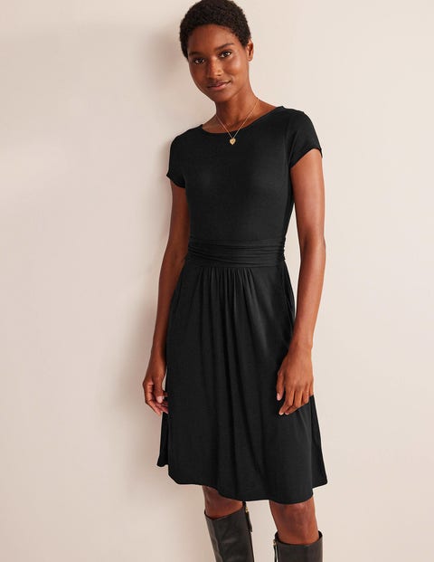 black jersey dress