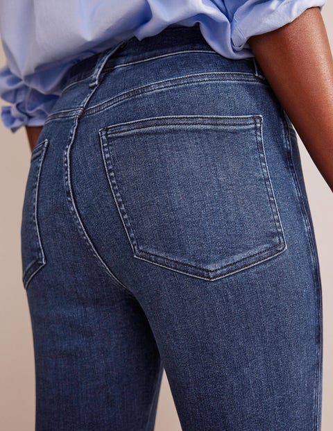 M Jeans By Maurices™ Everflex™ High Rise Curvy Slim