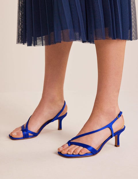 Leuchtendes Blau, Satin-Sandalen mit niedrigem Absatz, Damen, Boden, Leuchtendes Blau