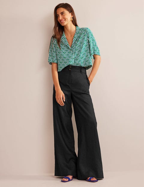 Black linen trousers