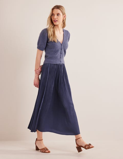 Boden blue hotsell pleated skirt