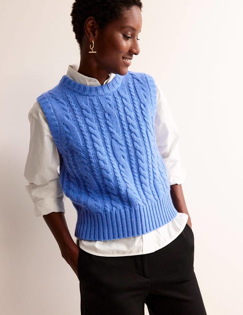 Crew Neck Chunky Cable Knit Pullover Sweater in Cobalt Blue