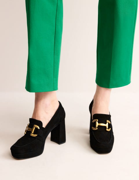 Clarks Leather Oxblood Block Heels Loafers UK Size 5.5, Women's Fashion,  Footwear, Loafers on Carousell