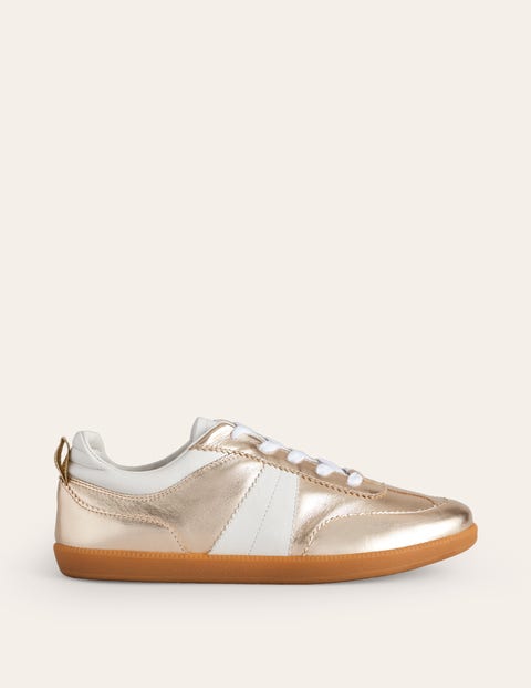 MEDAL Silver Low-Top Lace-Up Sneaker | Women's Sneakers – Steve Madden