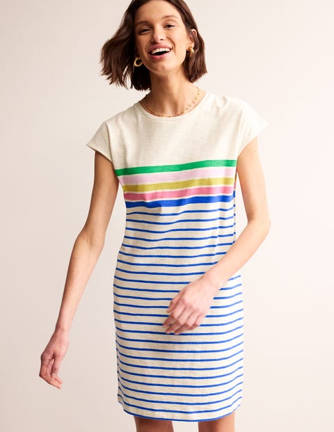 I Saw It First | Florence Graphic Oversized T Shirt Dress | Peach |  SportsDirect.com