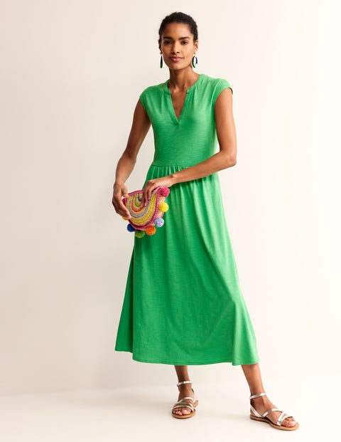 Summer Dresses ~ Boden Sale Store For Womens & Mens ~ NicDeGrootArt