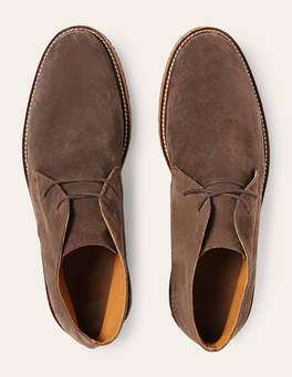 desert boots beige