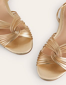 Bold Twist Sandals