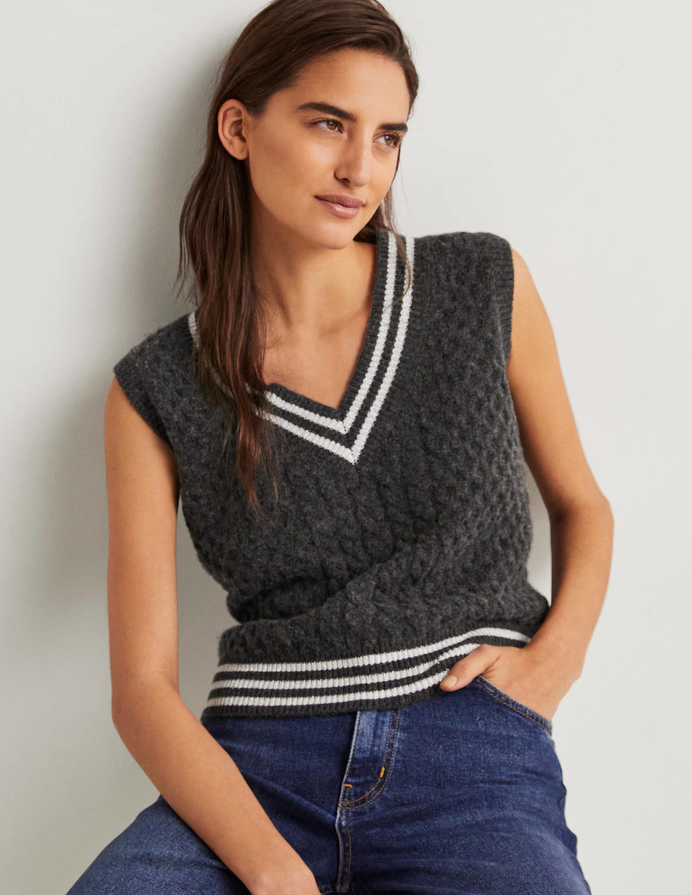 Boden Cable Knit V-neck Sweater Vest - Charcoal Melange