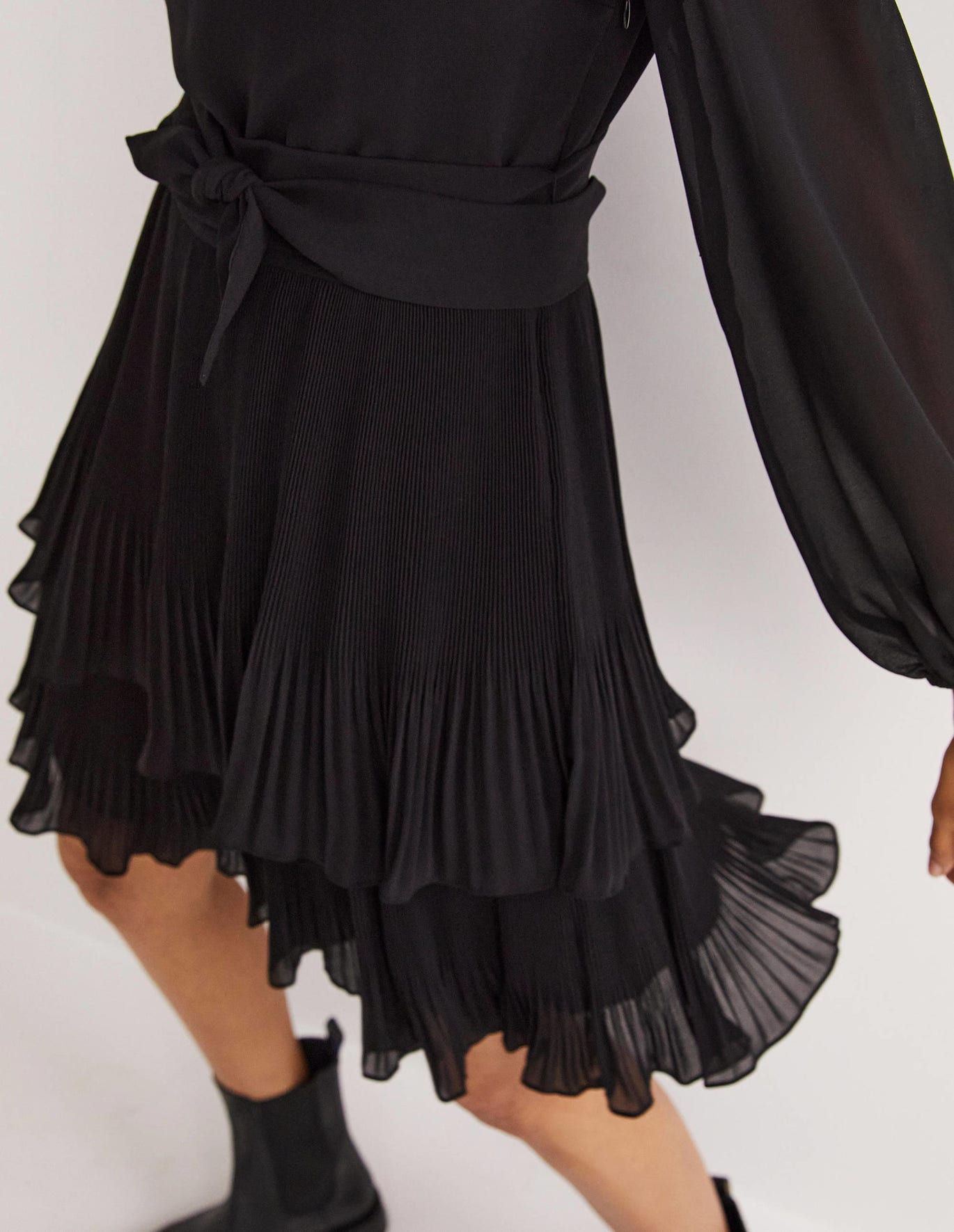 Boden Plisse Skirt Mini Dress - Black