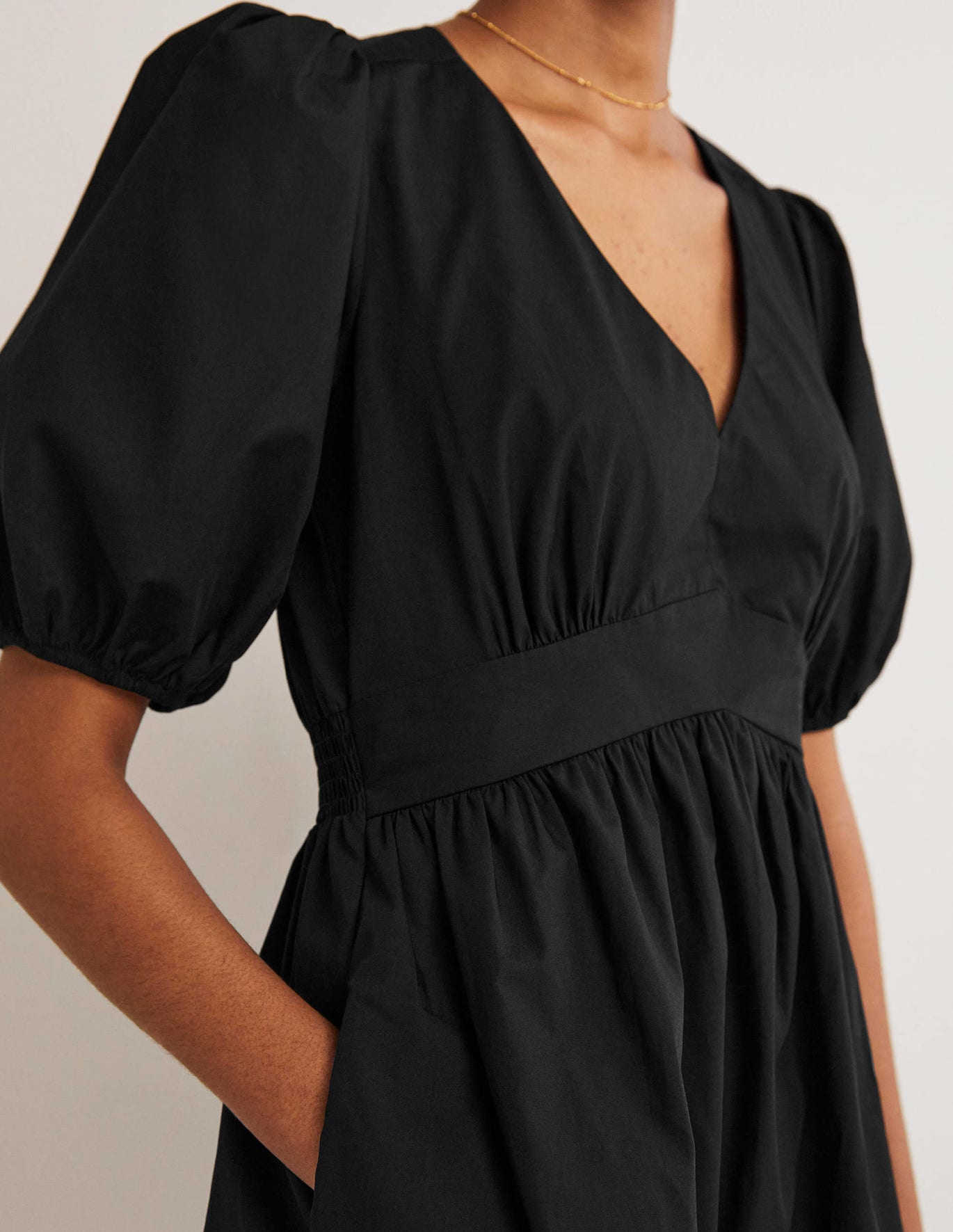 Boden Puff Sleeve Tiered Dress - Black