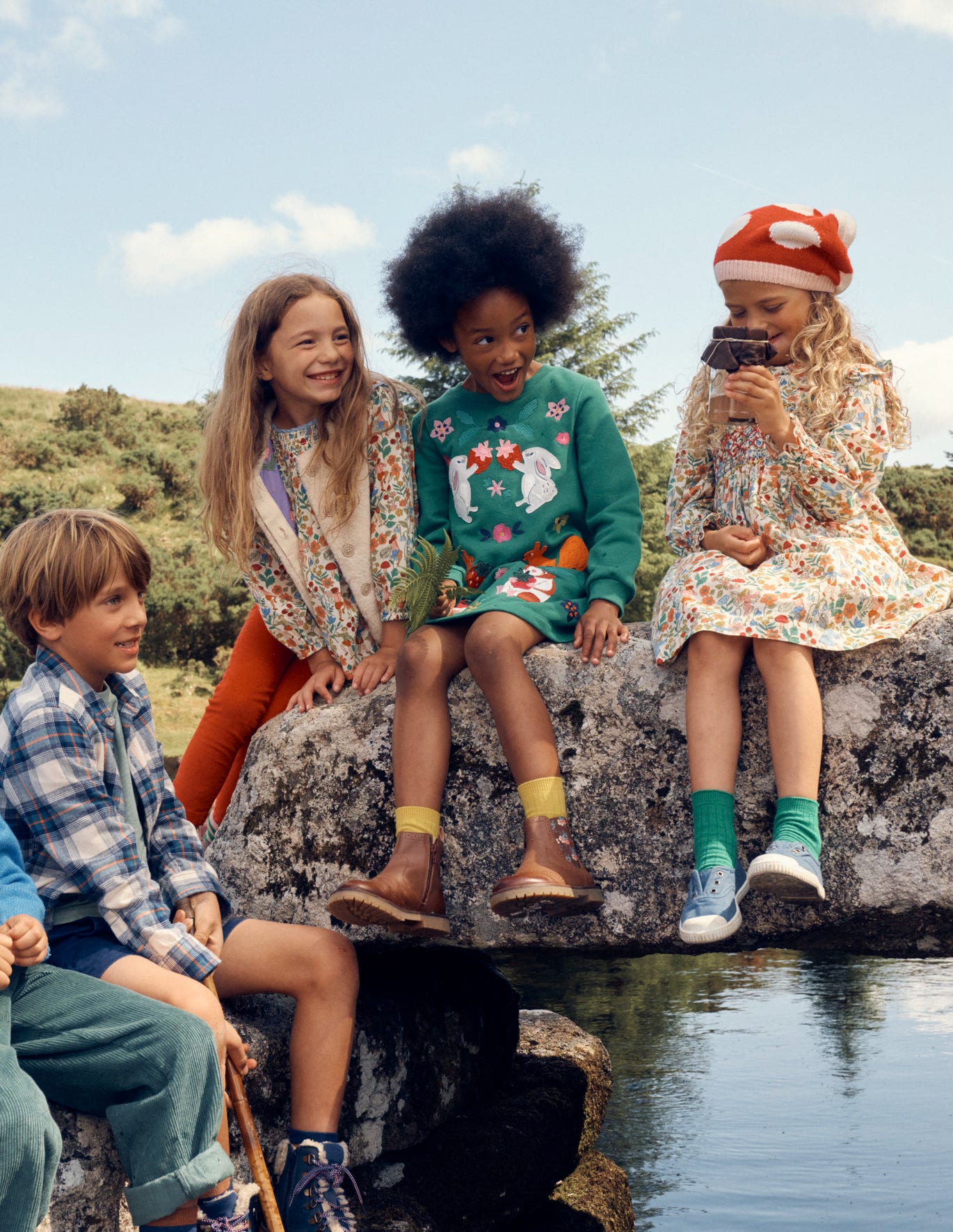 Boden Cosy Applique Sweatshirt Dress - Deep Green Woodland