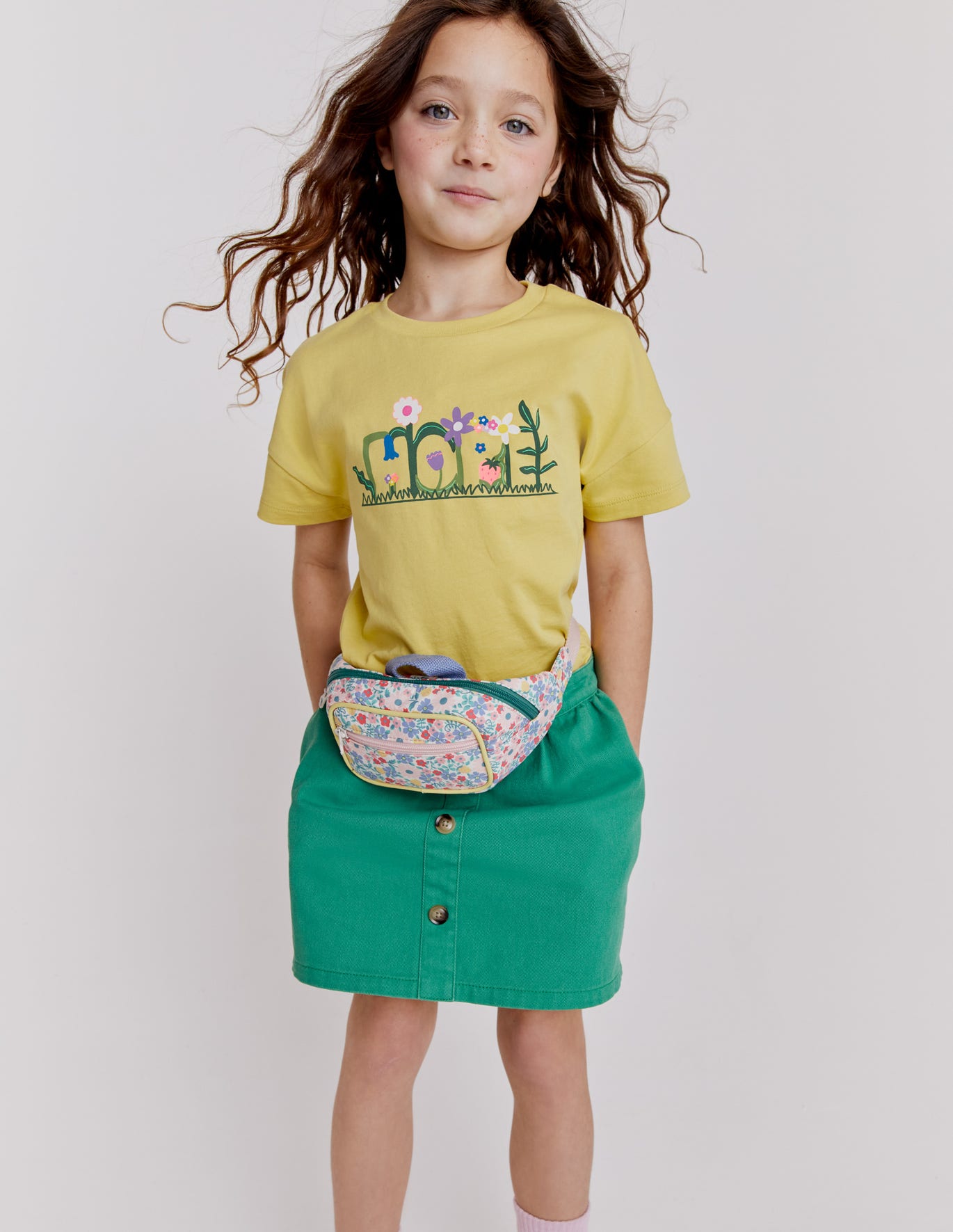 Boden Printed Graphic T-shirt - Soft Lemon Hope