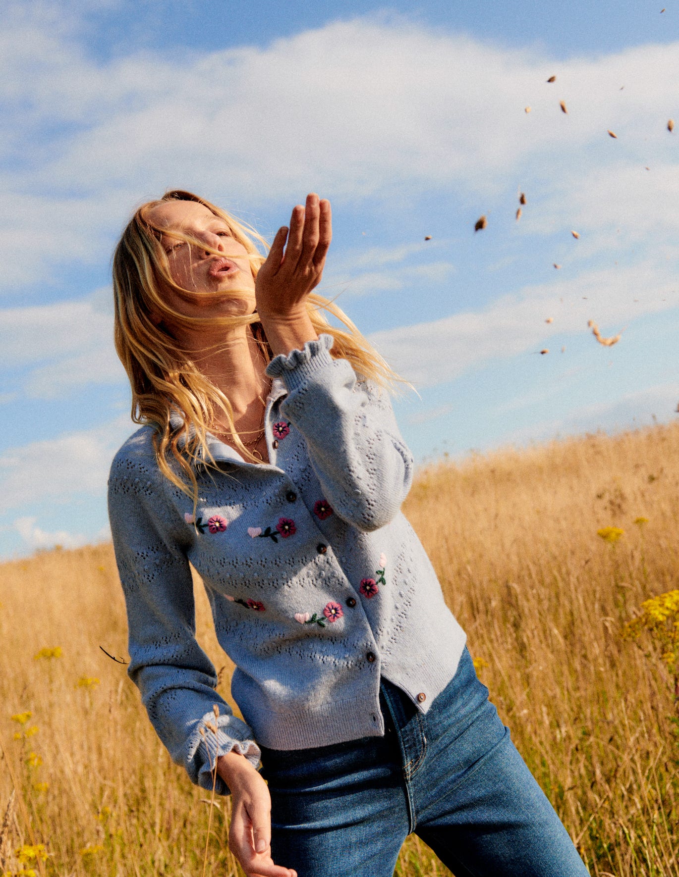 Which type of fashion style resonates with your soul? The finest pieces at the best prices to breathe new life into your seasonal wardrobe.
