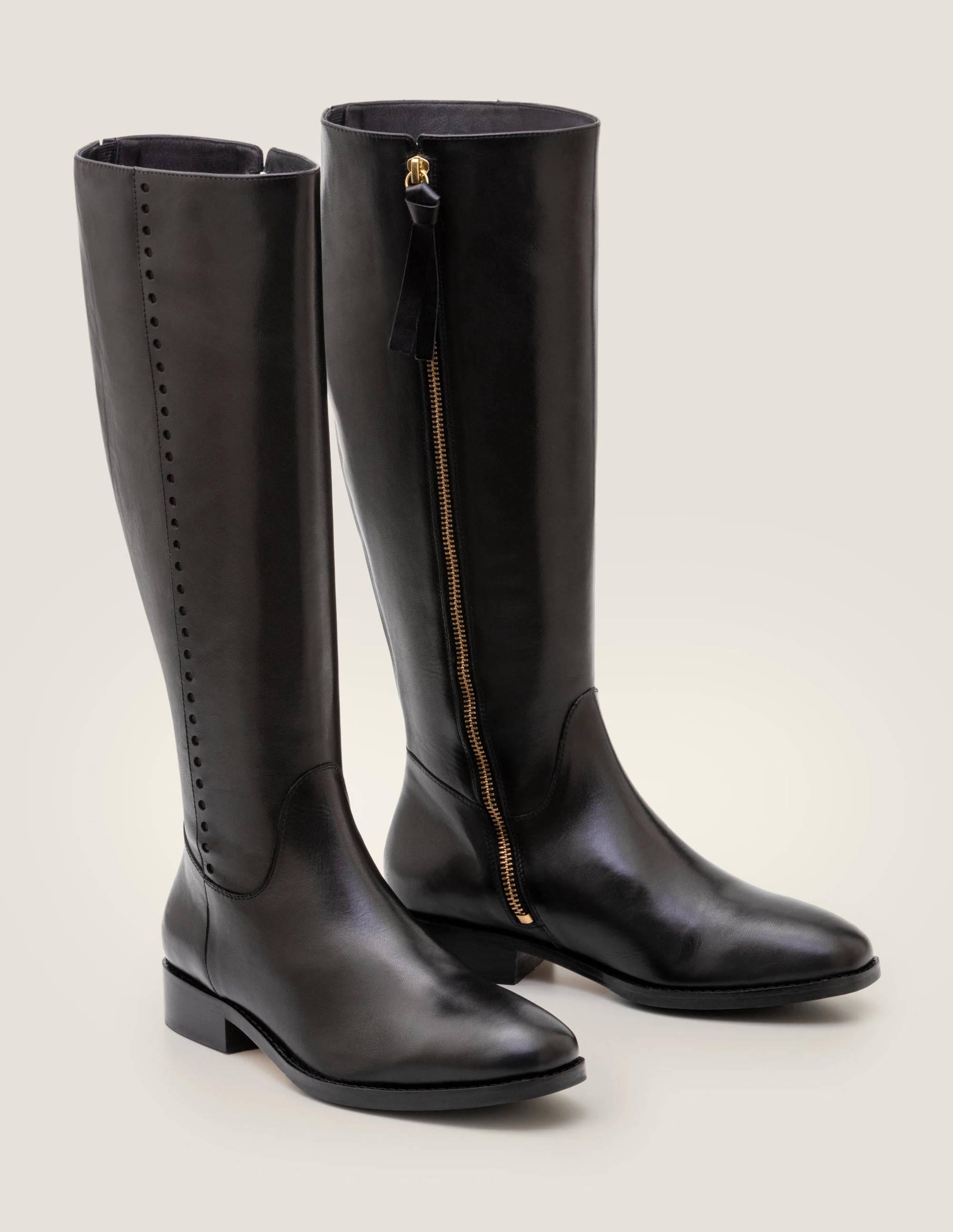 knee length black boots