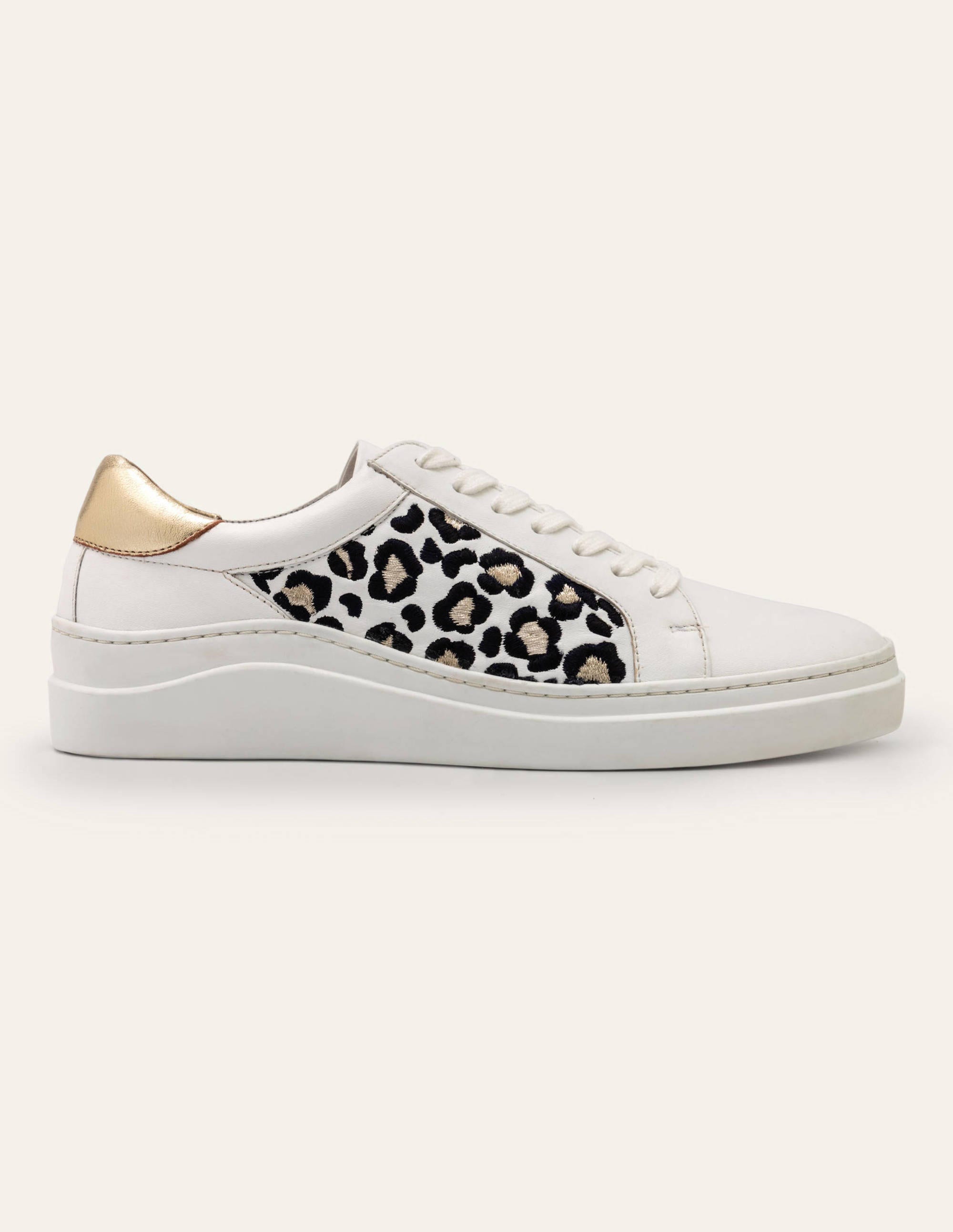 maria comfort trainers