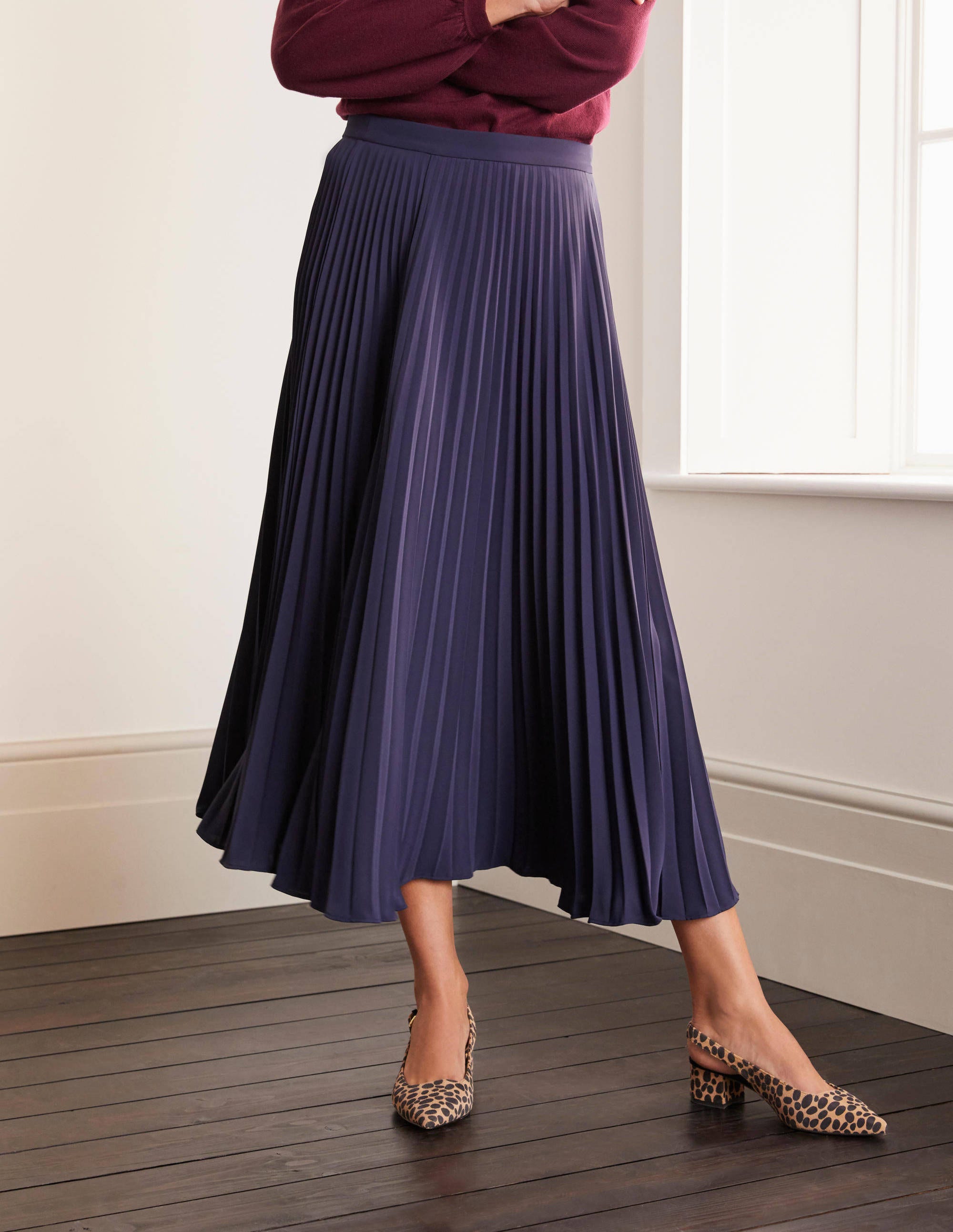 Kristen Pleated Skirt Navy Boden UK
