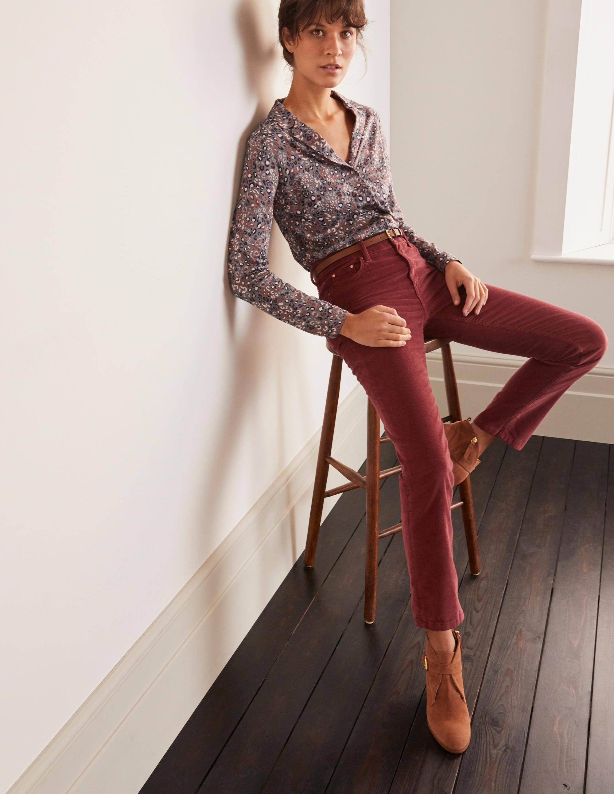 jeans maroon