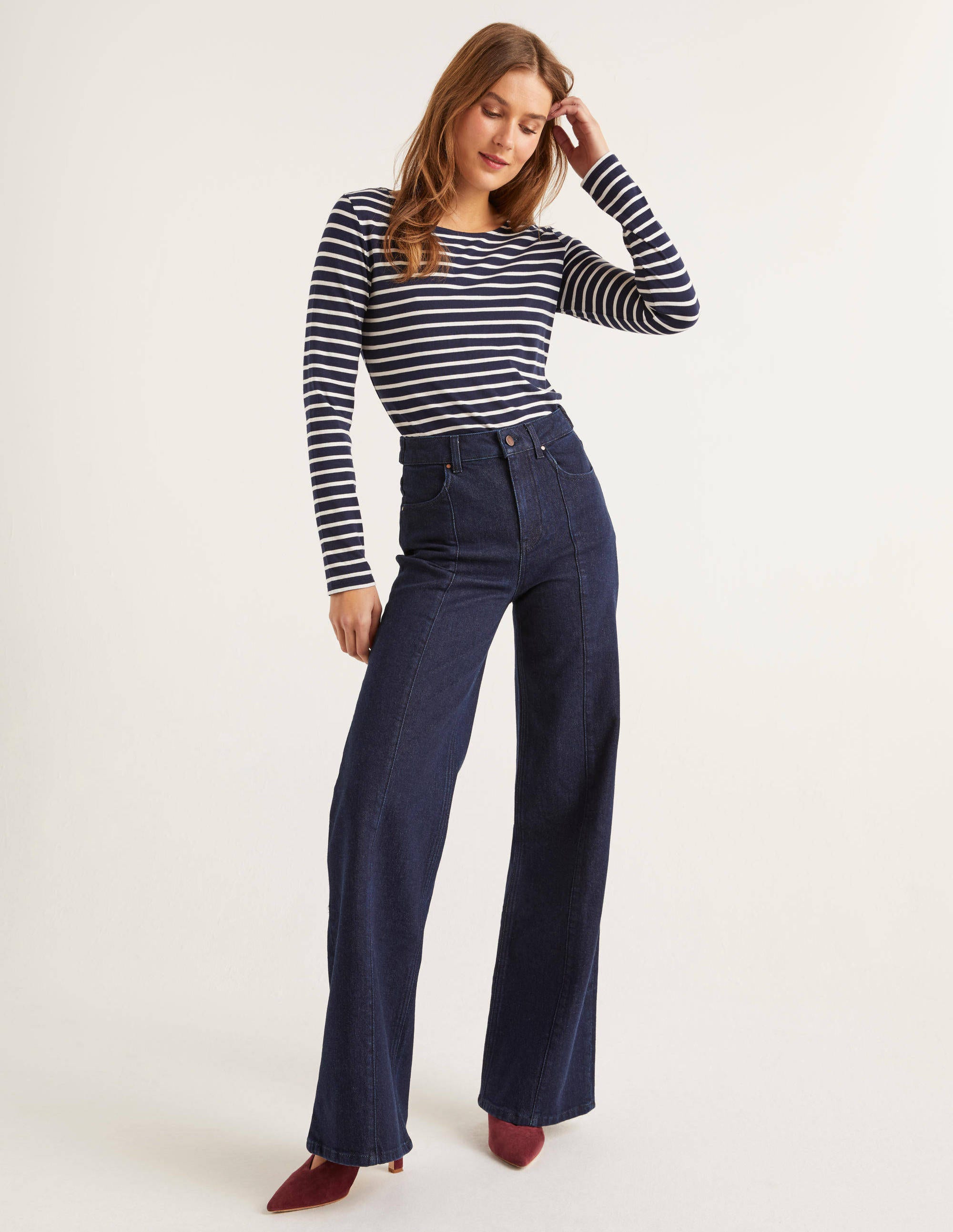 Weit Geschnittene Jeans Mit Bugelfalte Vorne Indigoblau Boden De