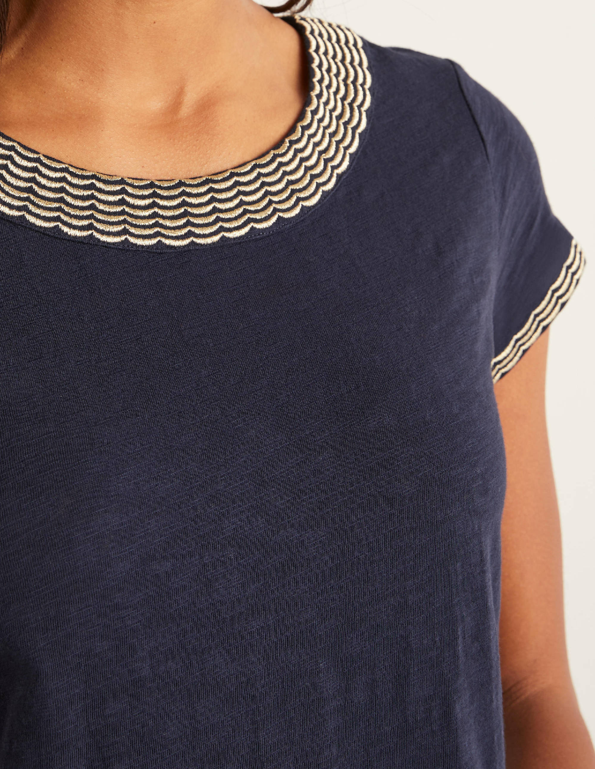 boden sena embroidered jersey dress