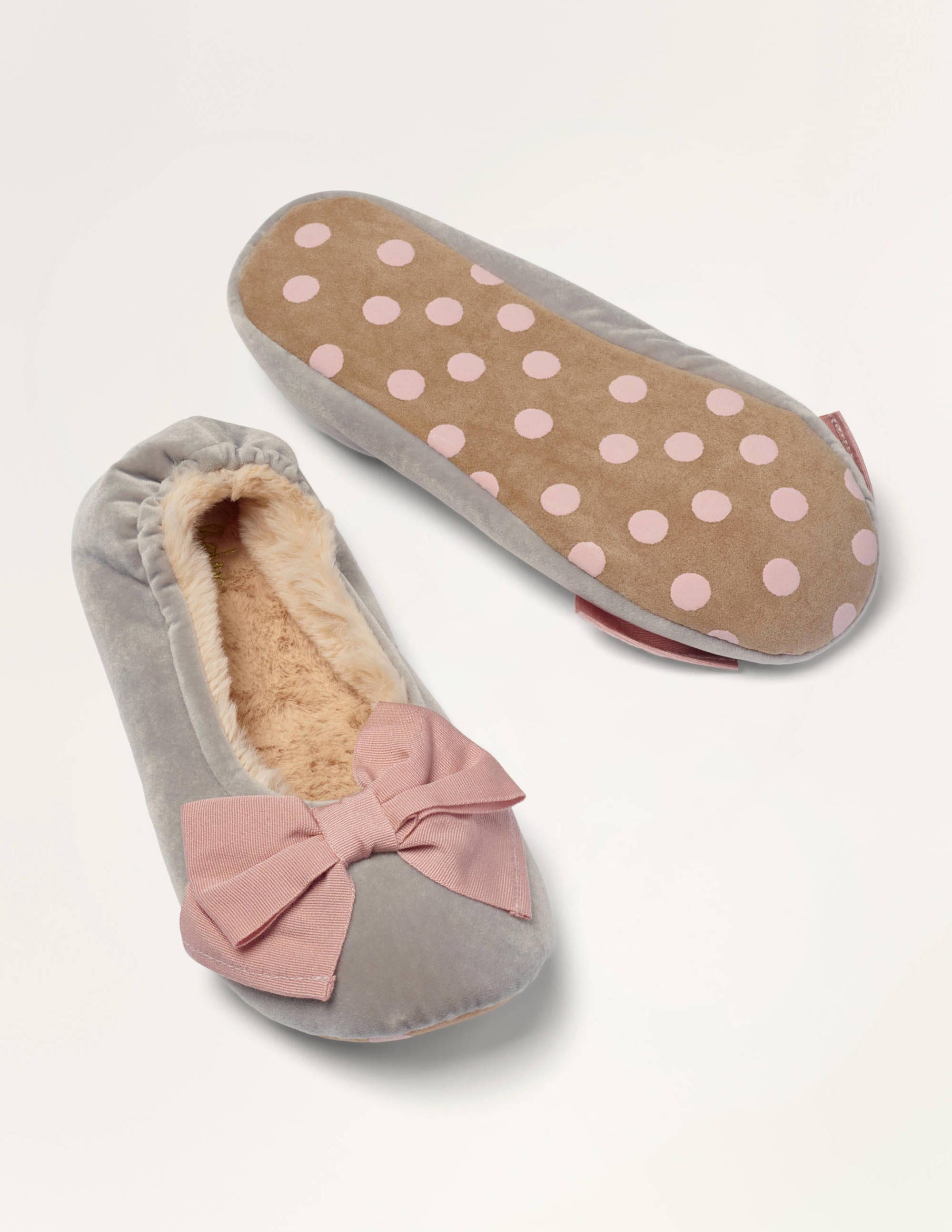 velvet bow slippers