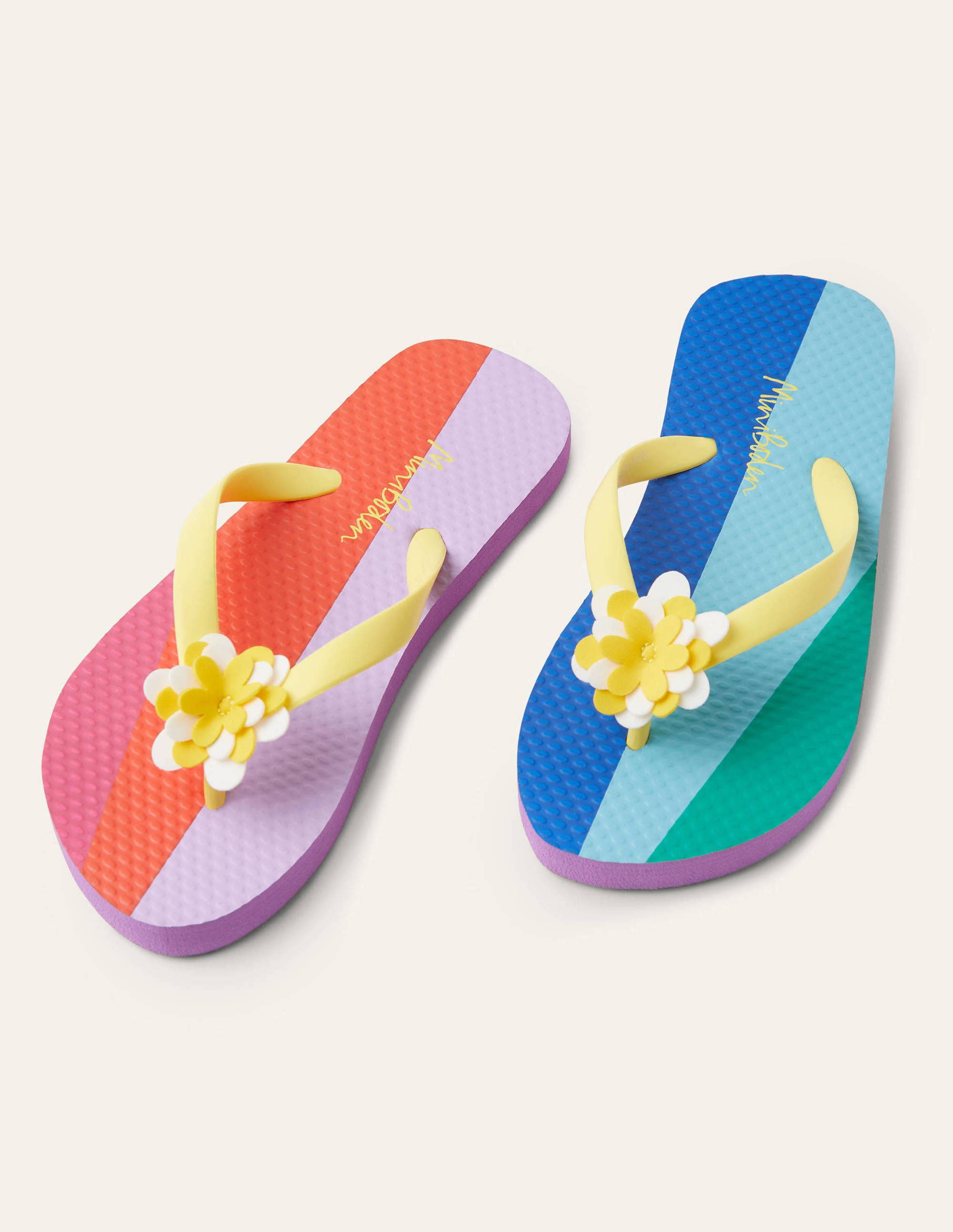 have a nike day slides