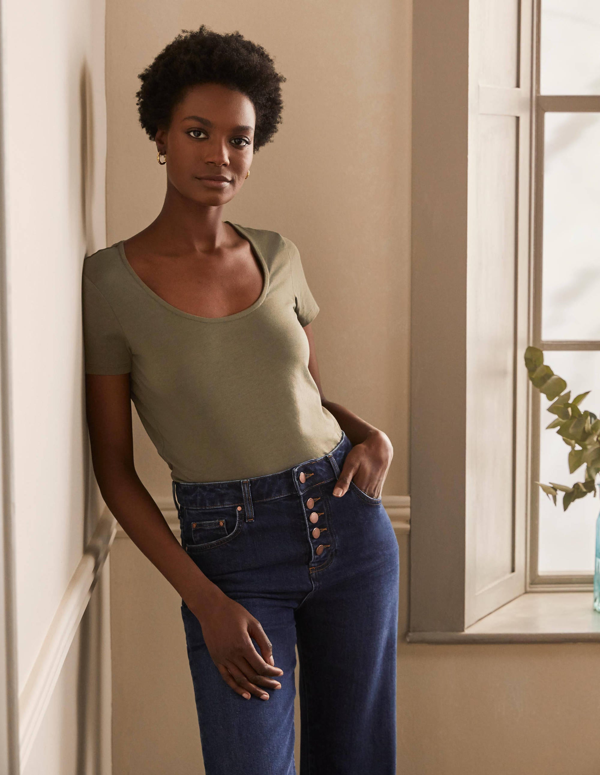 T-shirt col U ultra-doux KHK Femme Boden, Khaki