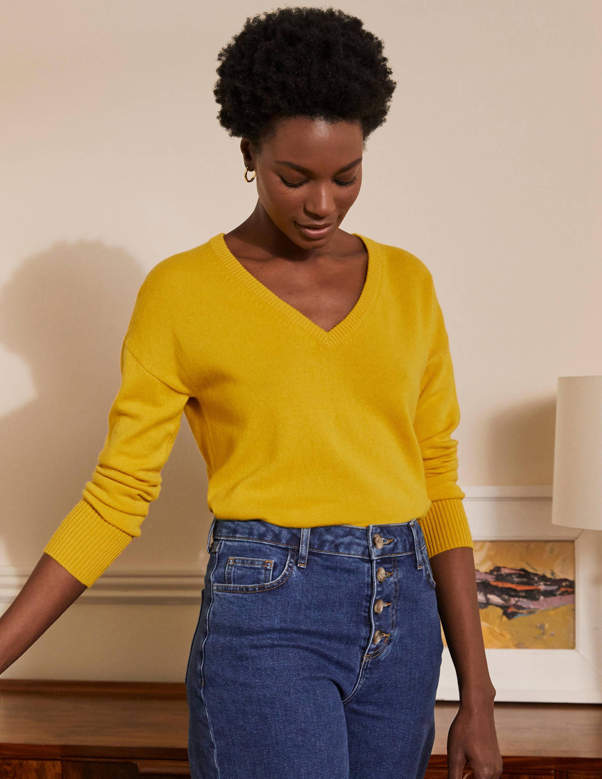 Pull col V décontracté en cachemire YEL Femme Boden, Yellow