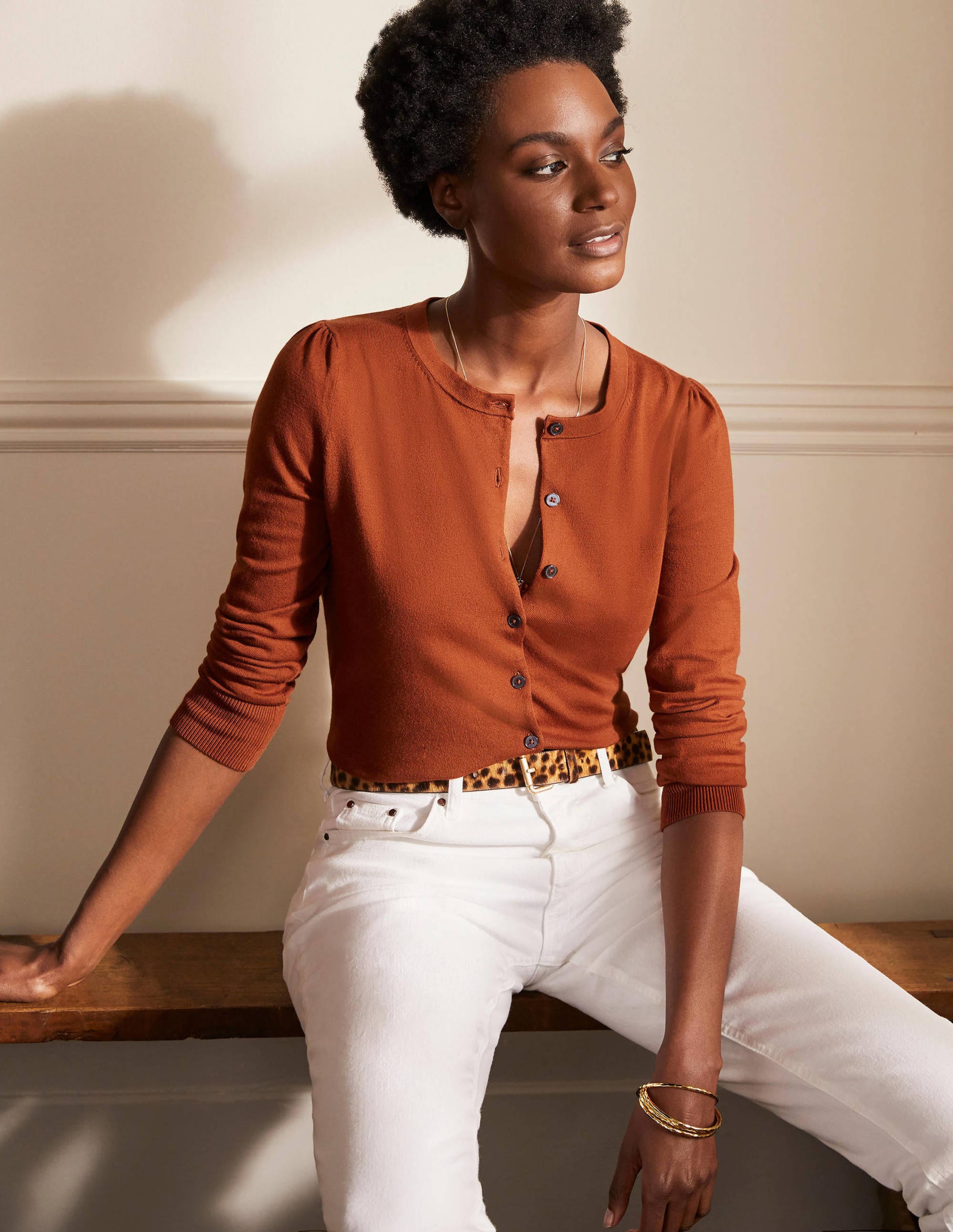 Cardigan col rond en coton BRN Femme Boden, Brown