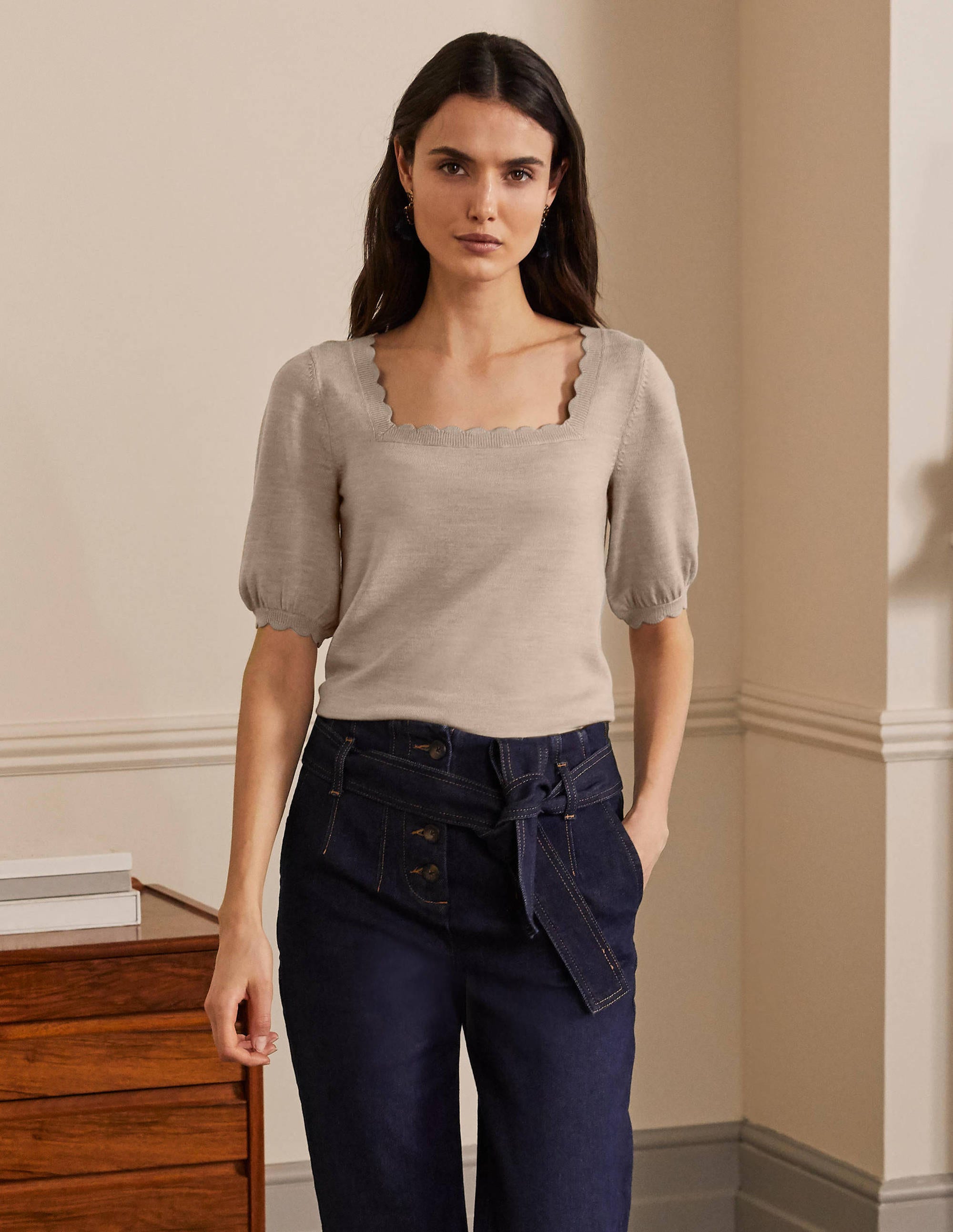 Top festonné en maille mérinos MNK Femme Boden, Natural