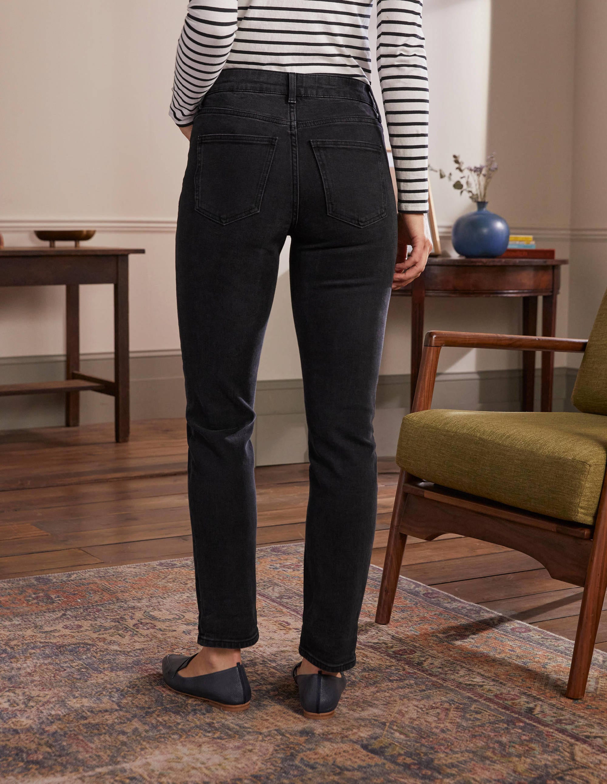 black girlfriend jeans