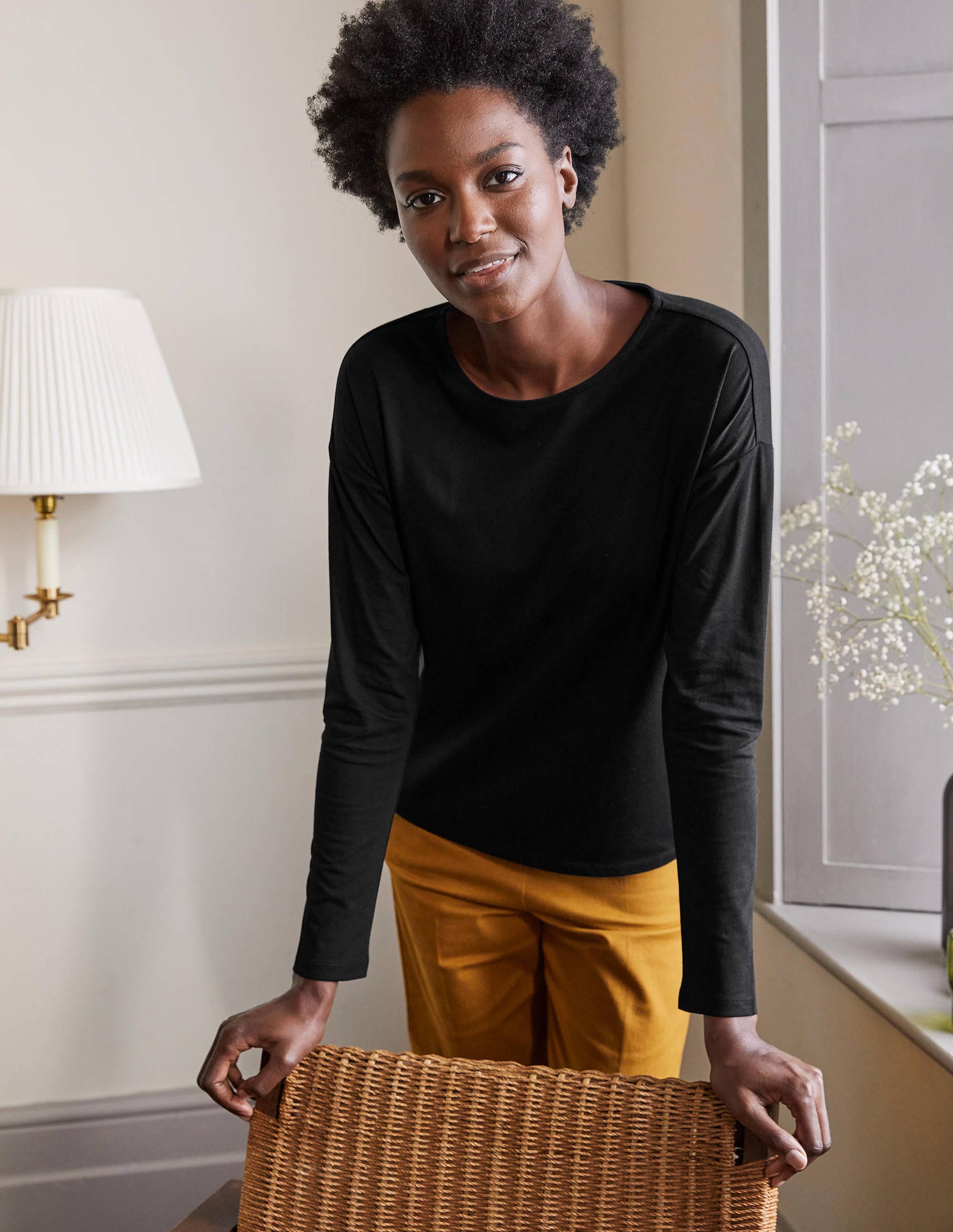 Top à épaules tombantes Supersoft BLK Femme Boden, Noir