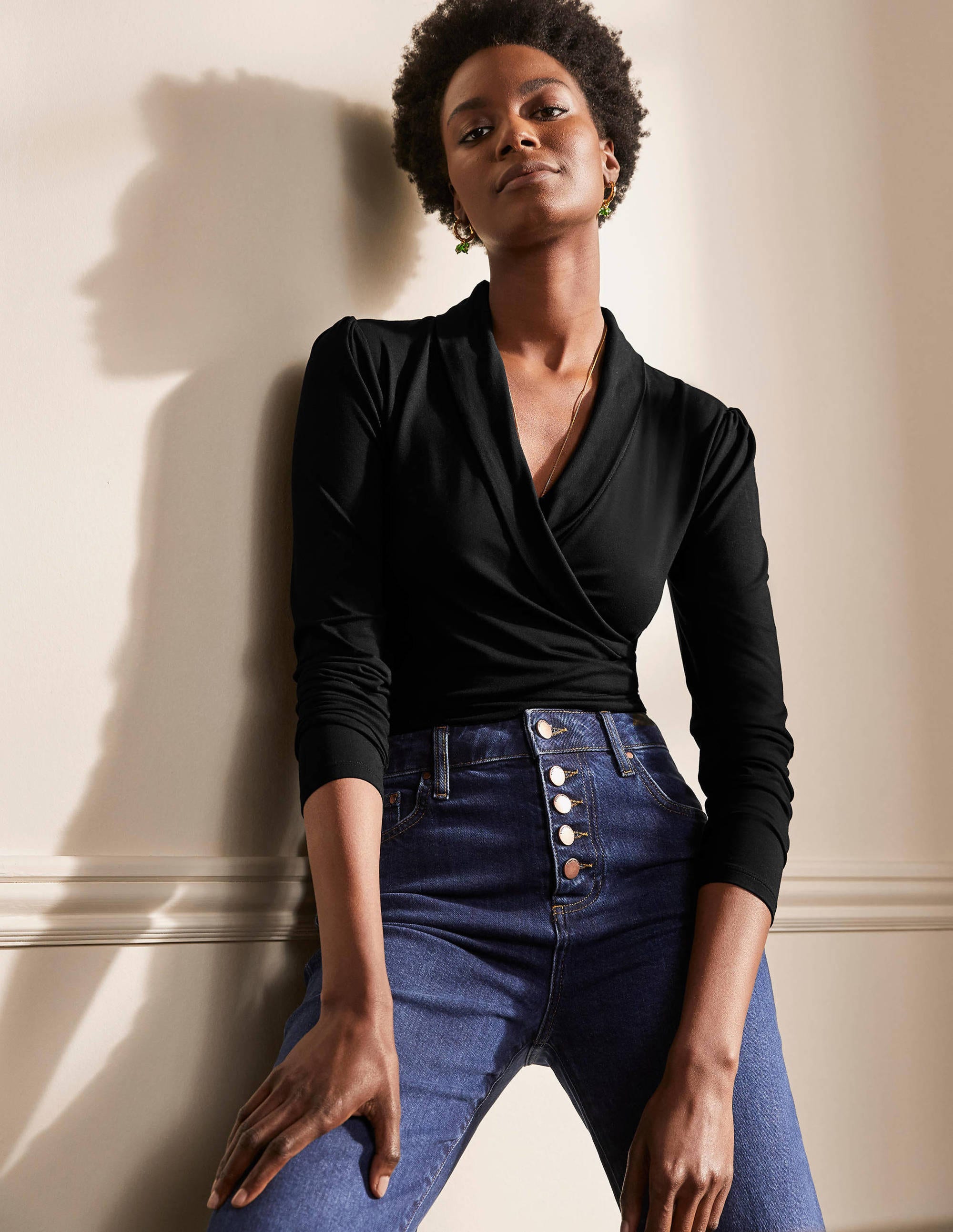Top cache-cœur Lara BLK Femme Boden, Noir