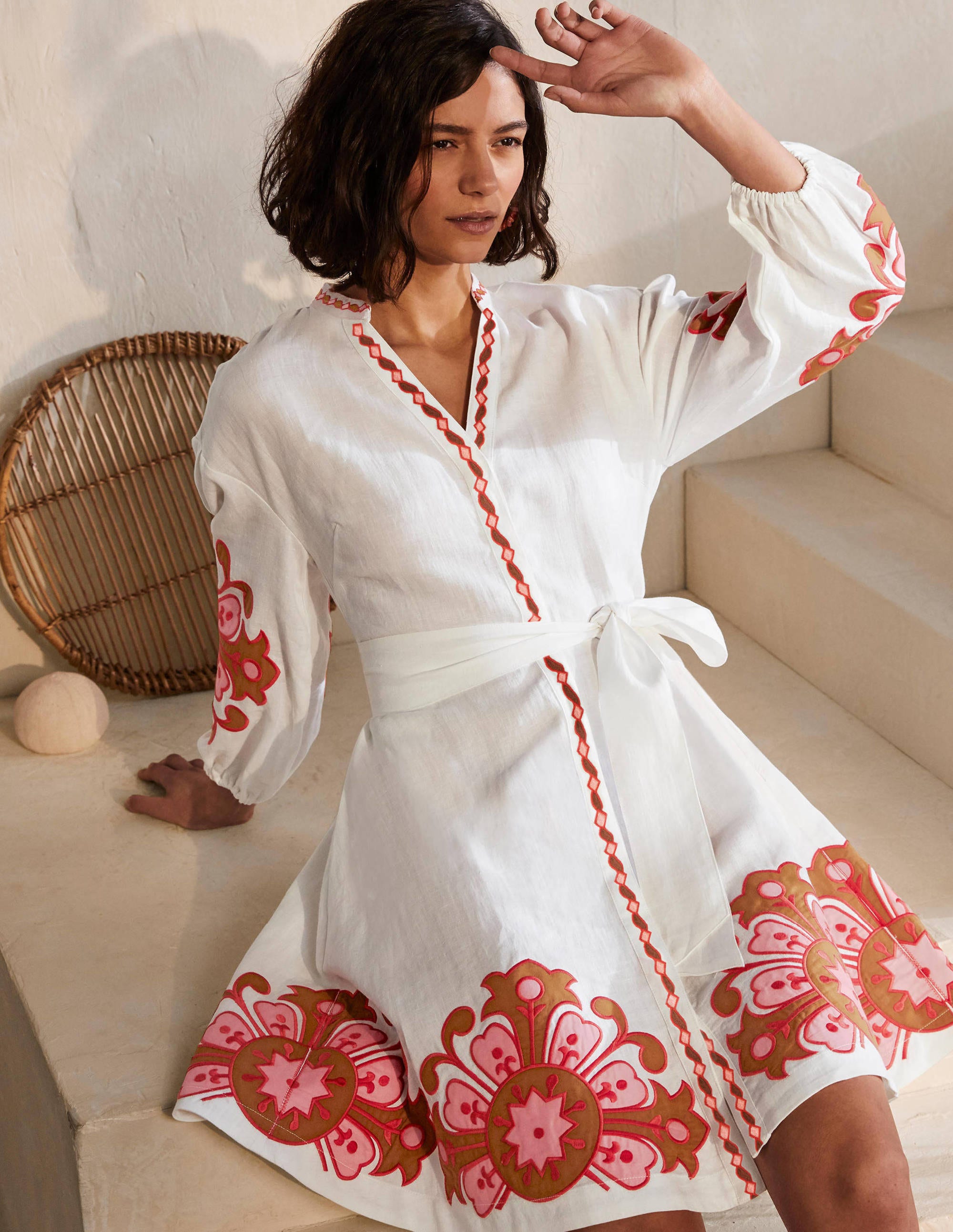 Robe Amber brodée en lin WHT Femme Boden, Blanc