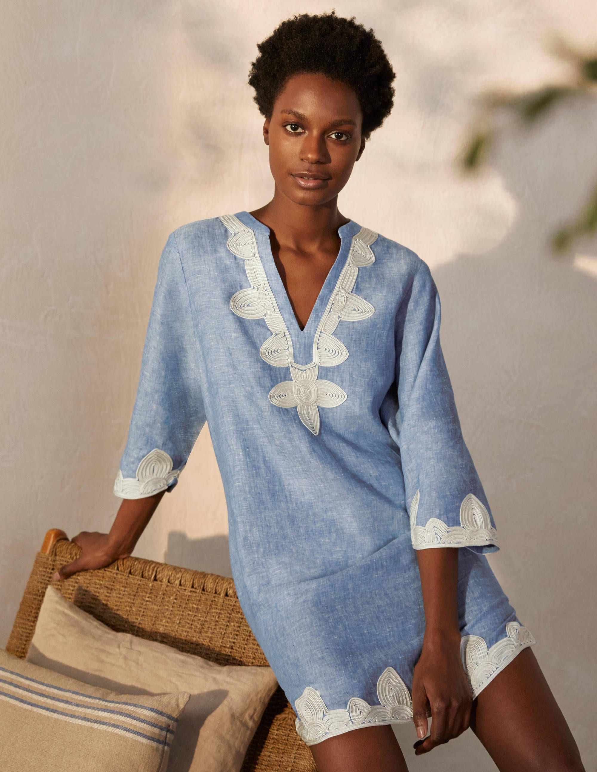 Robe Bella brodée en lin BLU Femme Boden, Chambray