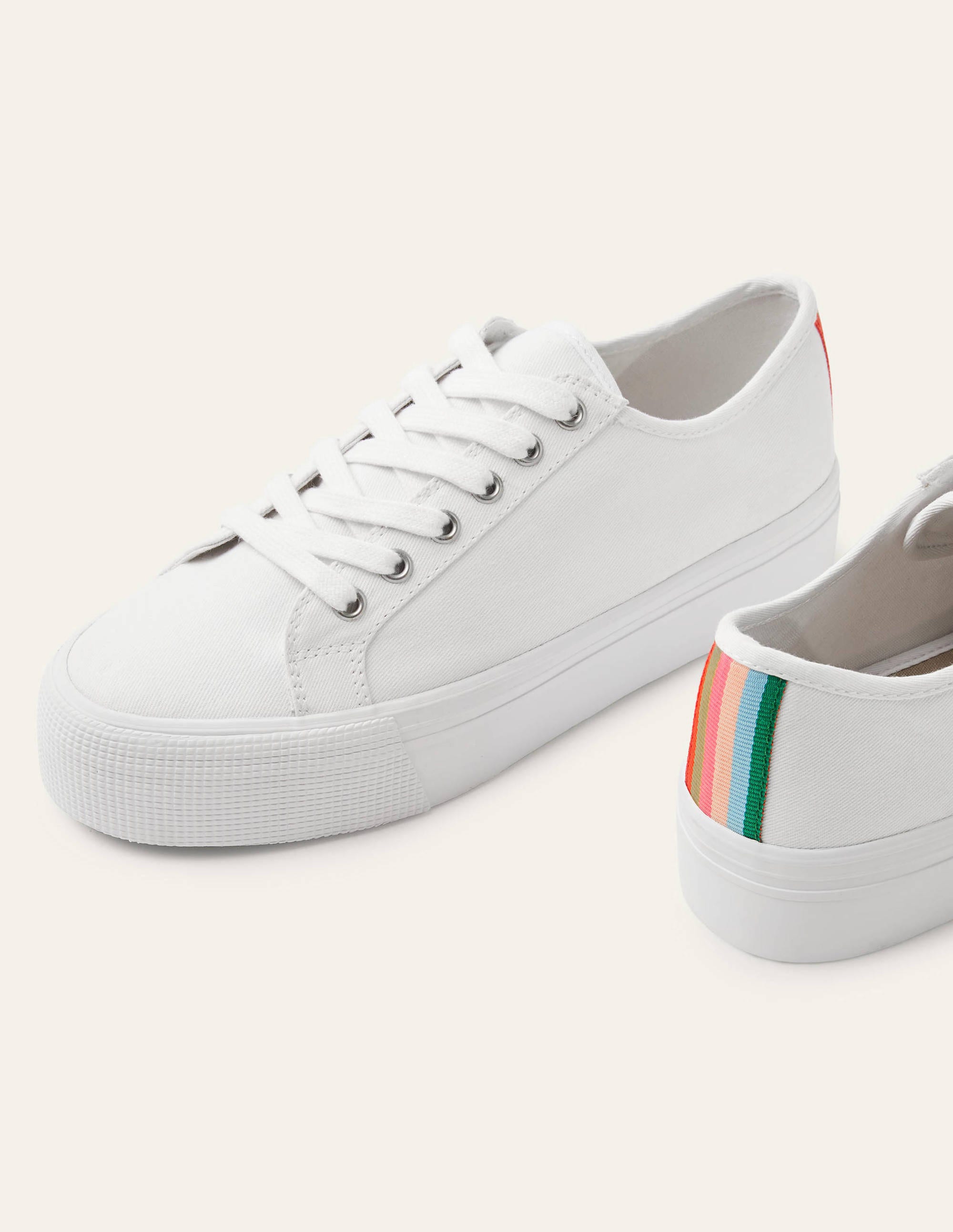 white plimsolls