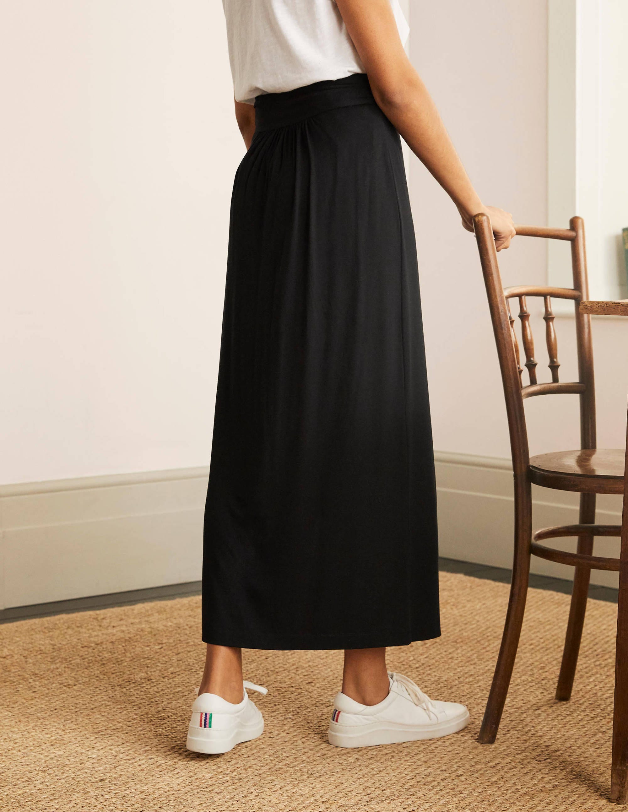 boden black maxi skirt