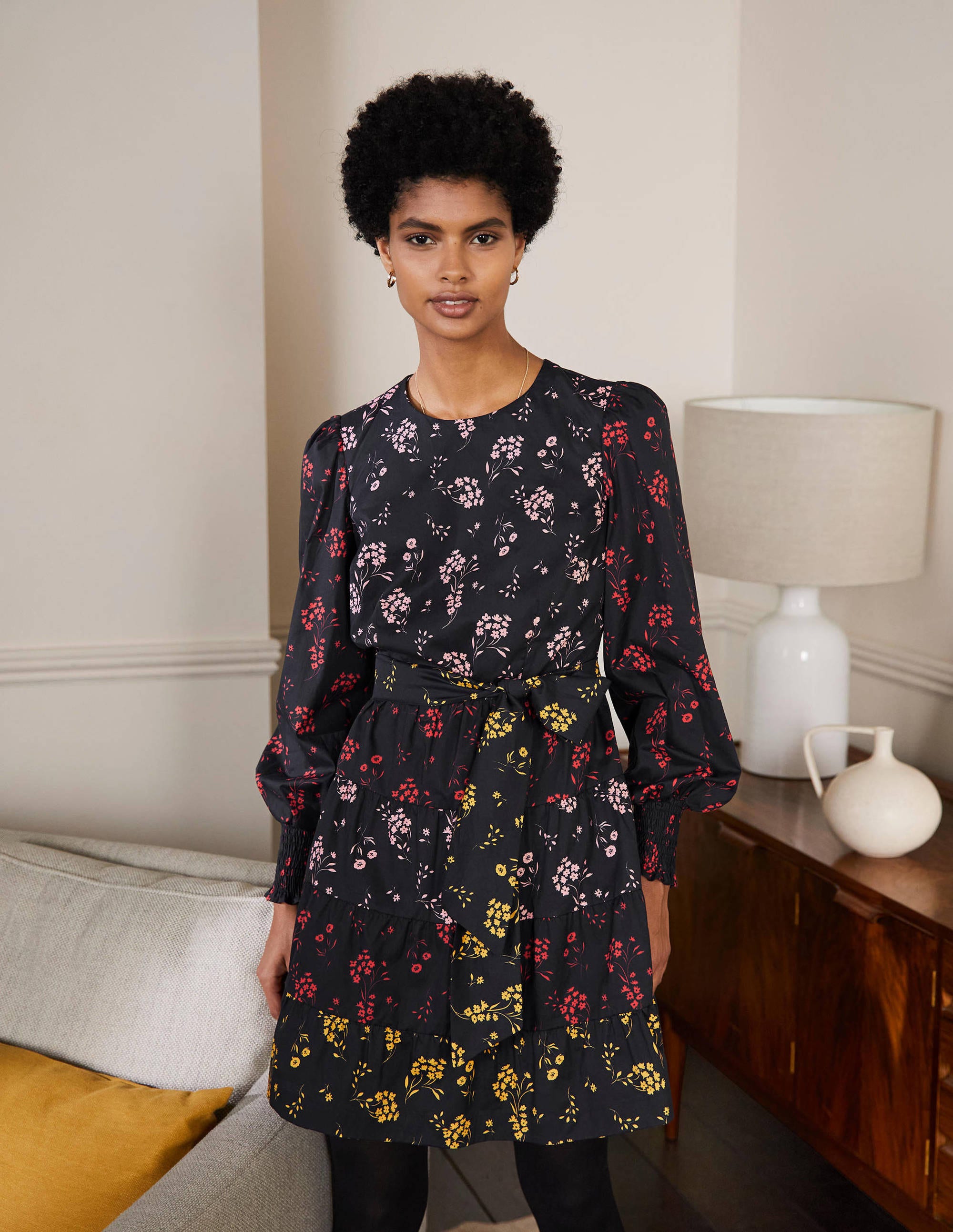Robe Lyla à volants BLK Femme Boden, Black