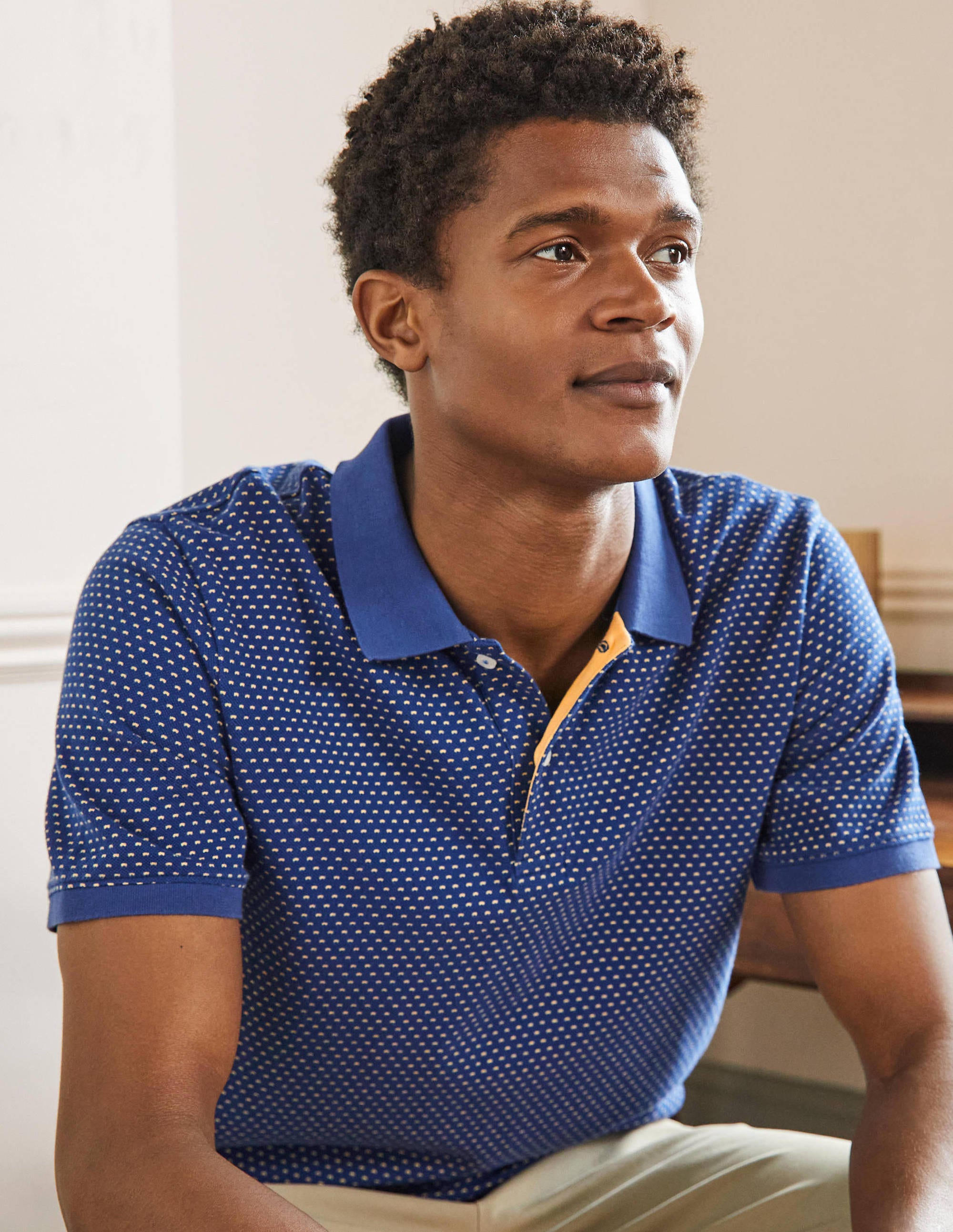 Polo en piqué NNV Homme Boden, Navy/Cornsilk Spot