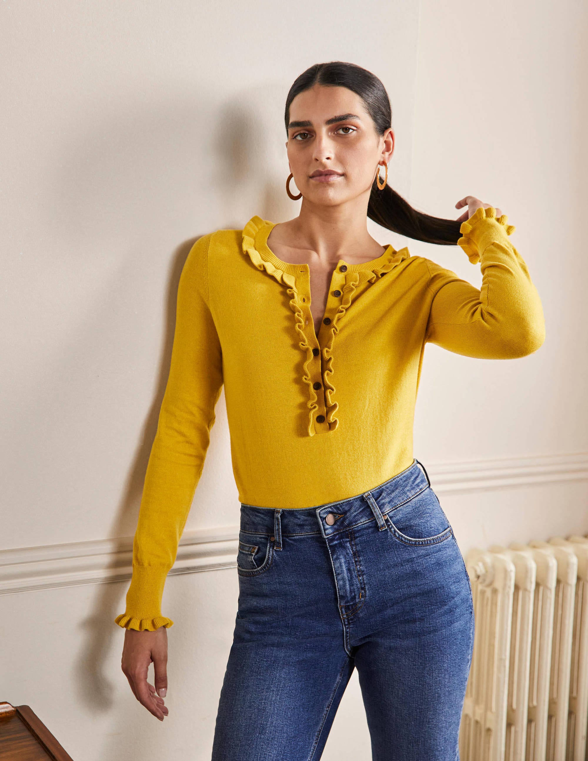 Pull col tunisien à détail volanté MUS Femme Boden, Yellow