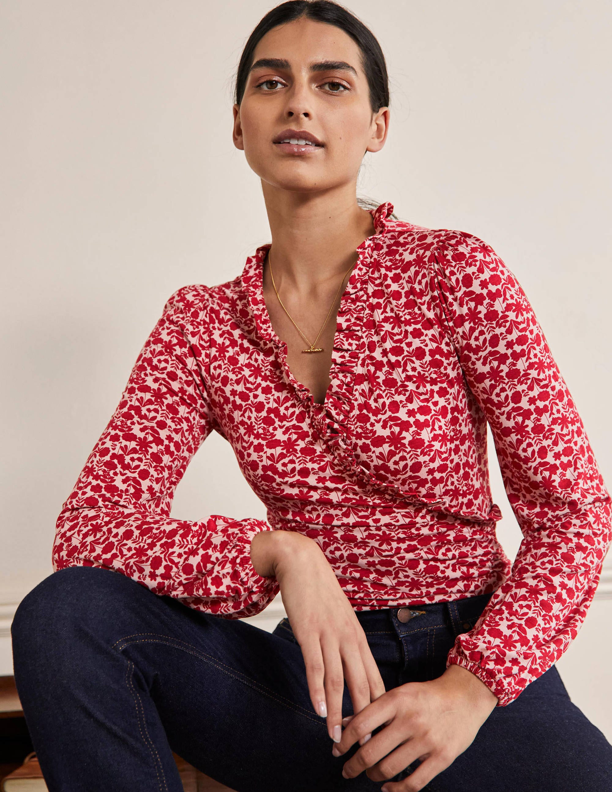 Top cache-cœur blousant à col volanté RED Femme Boden, Red