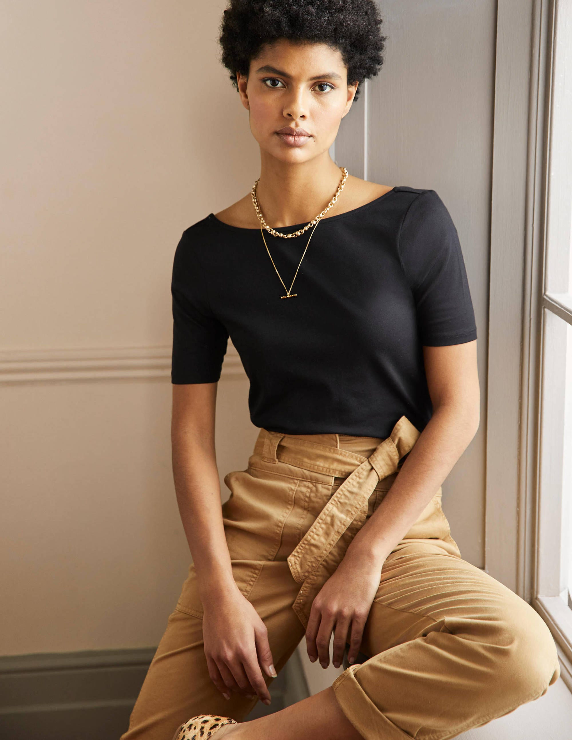T-shirt ultra-doux à dos en U BLK Femme Boden, Black