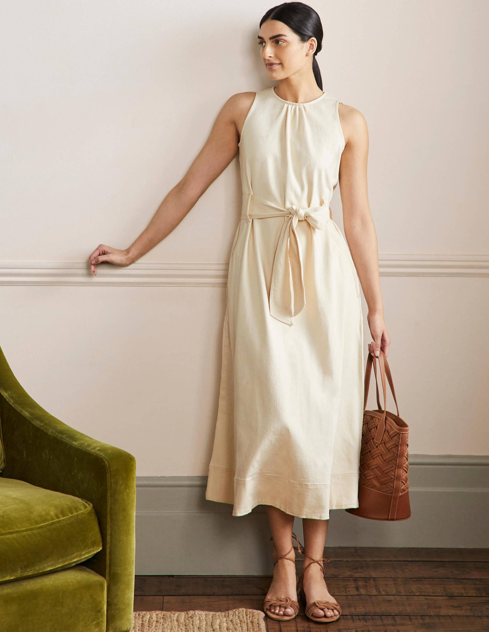 Robe midi sans manches à ceinture IVO Femme Boden, Ivory