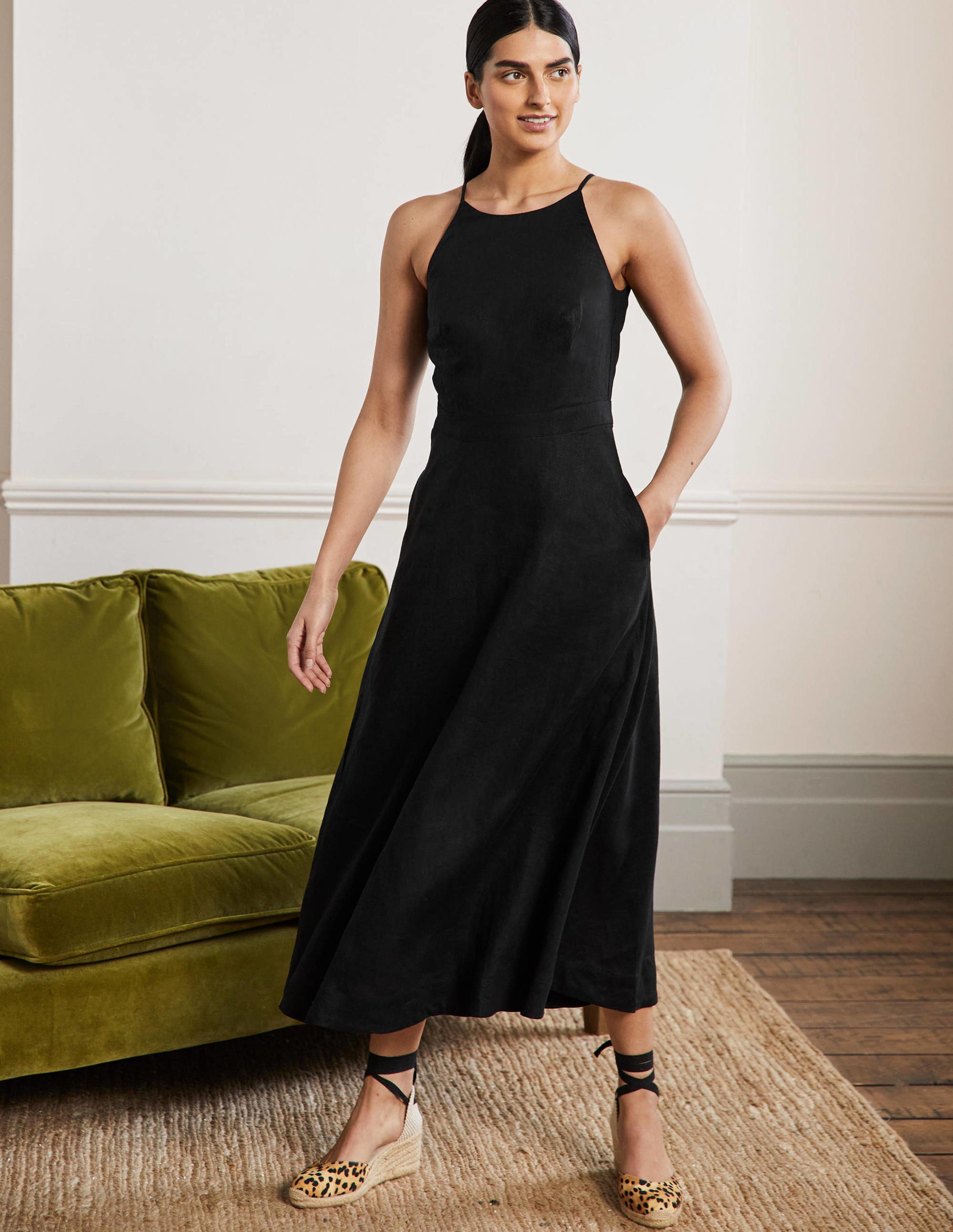Robe midi dos-nu en lin BLK Femme Boden, Black