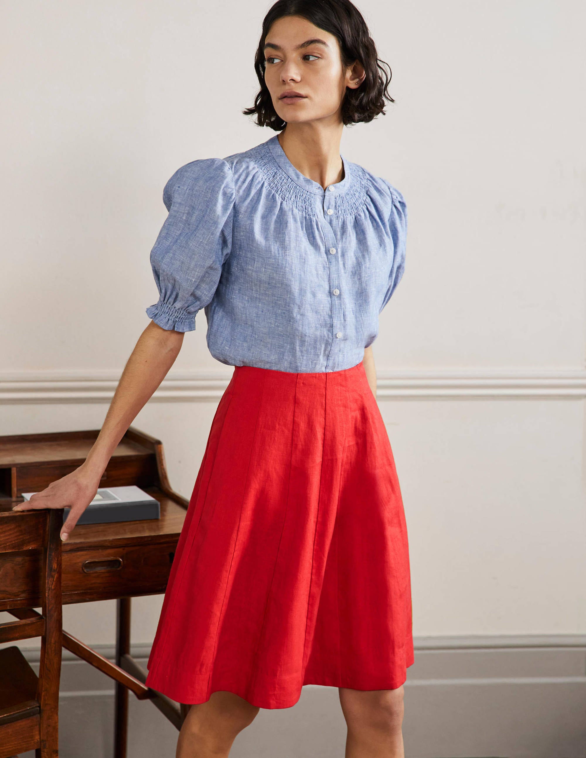 Mini-jupe en lin à empiècements RED Femme Boden, Red